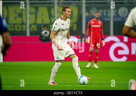 Pietro Comuzzo (ACF Fiorentina) während des italienischen Meisterschaftsspiels Serie A zwischen dem FC Internazionale und ACF Fiorentina am 29. Oktober 2025 im San Siro Stadion in Mailand. Quelle: Luca Rossini/Alamy Live News Stockfoto