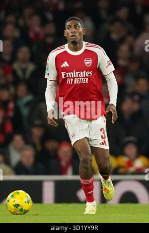 London, Großbritannien. Oktober 2025. Cristhian Mosquera of Arsenal während des Achtelfinale-Spiels des Arsenal gegen Brighton & Hove Albion Carabao Cup im Emirates Stadium, London, England am 29. Oktober 2025 Credit: Dylan Hepworth/Every Second Media Credit: Every Second Media/Alamy Live News Stockfoto