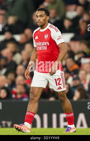 London, Großbritannien. Oktober 2025. Jurrien Timber von Arsenal während des Achtelfinale-Spiels des Arsenal gegen Brighton & Hove Albion Carabao Cup im Emirates Stadium, London, England am 29. Oktober 2025 Credit: Dylan Hepworth/Every Second Media Credit: Every Second Media/Alamy Live News Stockfoto