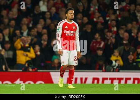 London, Großbritannien. Oktober 2025. Ethan Nwaneri von Arsenal während des Achtelfinale-Spiels des Arsenal gegen Brighton & Hove Albion Carabao Cup im Emirates Stadium, London, England am 29. Oktober 2025 Credit: Dylan Hepworth/Every Second Media Credit: Every Second Media/Alamy Live News Stockfoto
