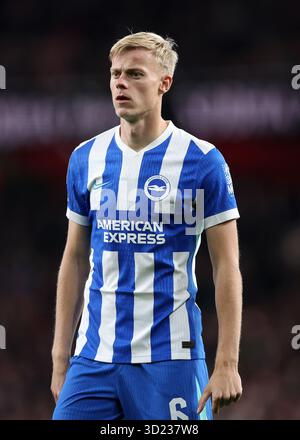 London, Großbritannien. Oktober 2025. Jan Paul van Hecke aus Brighton beim Spiel Arsenal gegen Brighton und Hove Albion Carabao Cup im Emirates Stadium in London. Der Bildnachweis sollte lauten: David Klein/Sportimage Credit: Sportimage Ltd/Alamy Live News Stockfoto