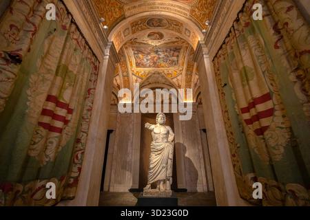 GENUA, ITALIEN, 14. SEPTEMBER 2024 - die Lobby des Palastes Angelo Giovanni Spinola in Genua, Italien Stockfoto