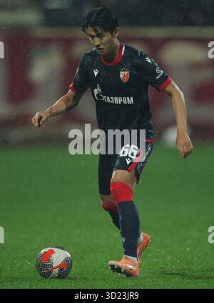 Nus, Serbien. Oktober 2025. Crvena Zvezda's Seol Youngwoo während des Fußballspiels der Serbischen Superliga zwischen Crvena Zvezda (Roter Stern) und Radnicki NIS Stockfoto