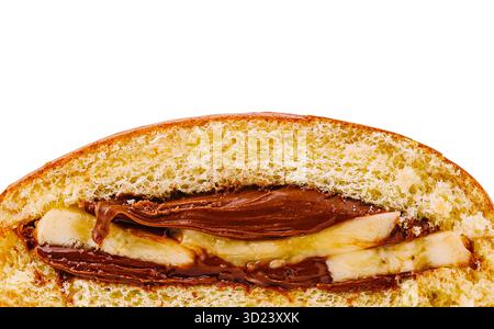 Schokoladen-Bananen-Dessert-Sandwich auf weißem Hintergrund Stockfoto