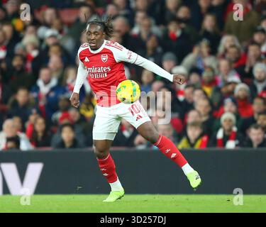 London, Großbritannien. Oktober 2025. London, England, 29. Oktober 2025: Eberechi Eze (10 Arsenal) während des Carabao Cup Spiels zwischen Arsenal und Brighton & Hove Albion im Emirates Stadium in London. (Foto von Jay Patel/Sports Press Photo/SPP) Credit: SPP Sport Press Photo. /Alamy Live News Stockfoto