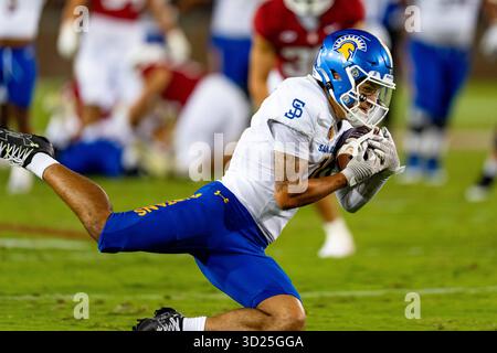 Stanford, CA, USA: Florida State Seminoles Wide Receiver B.J. Gibson (10) erhält einen Pass während eines College-Football-Spiels gegen Stanford Cardinals, Satu Stockfoto