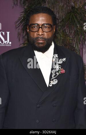 New York, USA. Oktober 2025. Questlove nimmt an der WSJ Teil. Magazin 2025 Innovator Awards bei MoMA, New York, NY, 29. Oktober 2025. (Foto: Anthony Behar/SIPA USA) Credit: SIPA USA/Alamy Live News Stockfoto