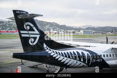 Wellington, Neuseeland – 24. Oktober 2025: Air New Zealand ZK-MVV ATR 72-600 am Wellington International Airport. Stockfoto