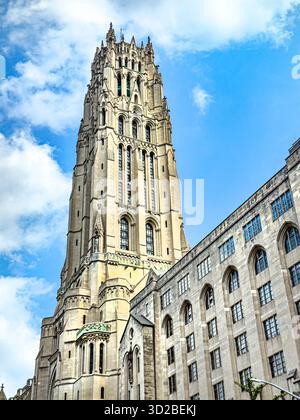 Riverside Church, Außendetail des Gebäudes, flacher Blick auf den Turm, Morningside Heights, Manhattan, New York City, New York, USA Stockfoto