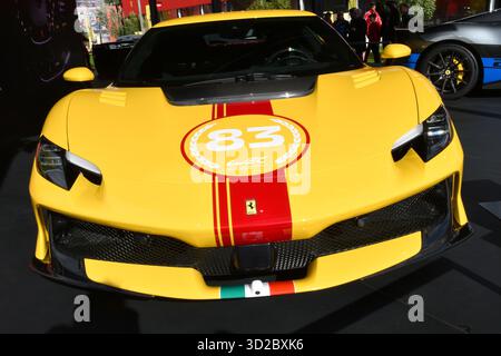 Scarperia, Italien - 24. Oktober 2025: Ferrari 296 Speciale wird während des Ferrari World Finals 2025 auf dem Mugello Circuit in Italien gezeigt. Stockfoto