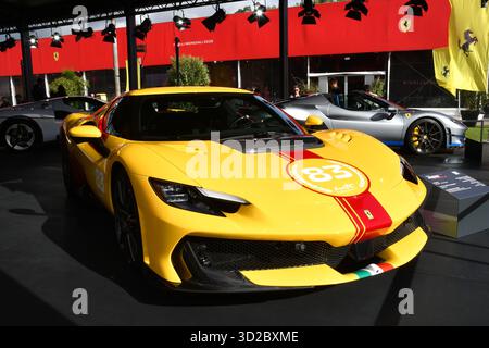 Scarperia, Italien - 24. Oktober 2025: Ferrari 296 Speciale wird während des Ferrari World Finals 2025 auf dem Mugello Circuit in Italien gezeigt. Stockfoto