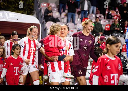 KÖLN, DEUTSCHLAND - 31. OKTOBER 2025: Das Spiel der Frauen-Bundesliga 1.FC Köln gegen 1. FC Nürnberg im Franz Kremer Stadion Stockfoto