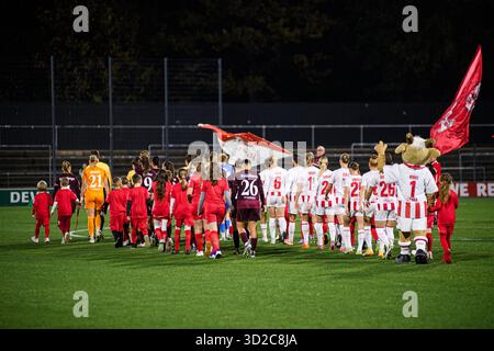KÖLN, DEUTSCHLAND - 31. OKTOBER 2025: Das Spiel der Frauen-Bundesliga 1.FC Köln gegen 1. FC Nürnberg im Franz Kremer Stadion Stockfoto