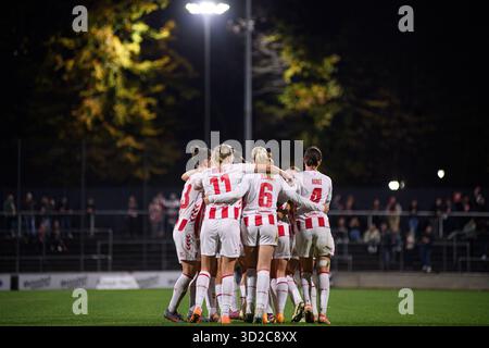 KÖLN, DEUTSCHLAND - 31. OKTOBER 2025: Das Spiel der Frauen-Bundesliga 1.FC Köln gegen 1. FC Nürnberg im Franz Kremer Stadion Stockfoto
