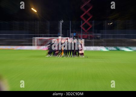 KÖLN, DEUTSCHLAND - 31. OKTOBER 2025: Das Spiel der Frauen-Bundesliga 1.FC Köln gegen 1. FC Nürnberg im Franz Kremer Stadion Stockfoto