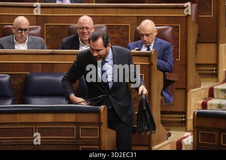 Madrid, 22.10.2025. Abgeordnetenkongress. Plenartagung für die Aufsicht der Regierung und dringende Anfragen. Foto: Jaime García. ARCHDC. Quelle: Album / Archivo ABC / Jaime García Stockfoto