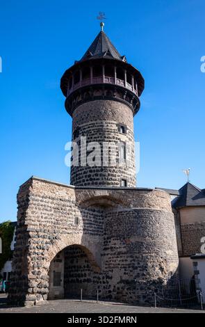 Deutschland, Rhein-Westfalen, Köln, Ulrepforte mit einem Teil der alten Stadtmauer Stockfoto