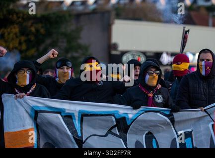 Hampden Park, Glasgow, Großbritannien. November 2025. Halbfinale des schottischen Premier Sports Cup, Motherwell gegen St Mirren; Motherwell Fans Credit: Action Plus Sports/Alamy Live News Stockfoto