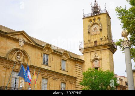 Aix-en-Provence, Frankreich - Hotel de Ville, Uhrenturm Stockfoto