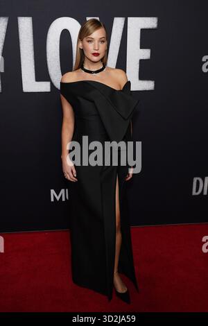 Ny. November 2025. Jennifer Lawrence at Arrivals for DIE MY LOVE Premiere, AMC Lincoln Square, New York, NY, 1. November, 2025. Quelle: Kristin Callahan/Everett Collection/Alamy Live News Stockfoto