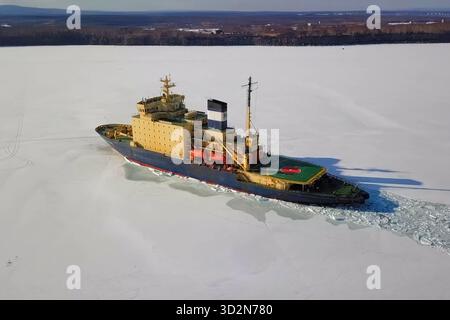 Ein Eis enpalled naldo, Eis brechen Schiff. Stockfoto