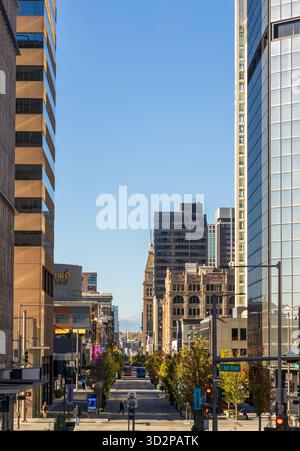 Blick auf die renovierte 16th Street in Downtown Denver, Colorado Stockfoto