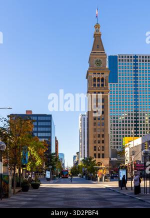 Blick auf die renovierte 16th Street in Downtown Denver, Colorado Stockfoto