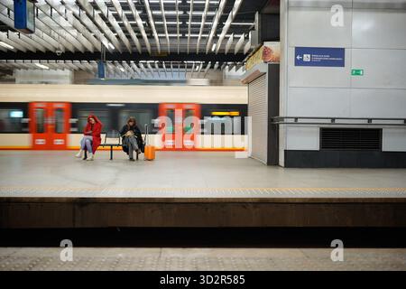 Warschau, Polen. November 2025. Daily Life in Warschau, Polen am 2. November 2025. (Foto: Jaap Arriens/SIPA USA) Credit: SIPA USA/Alamy Live News Stockfoto