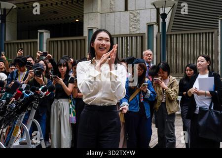 Hongkong, Hongkong. November 2025. Vivian Kong man Wai bei einem Pressegespräch, um ihre Kandidatur am 3. November 2025 in Hongkong bekannt zu geben. Vivian Kong, die ehemalige Fechterin aus hongkong und olympiasiegerin, gibt heute ihre Kandidatur für die bevorstehenden Parlamentswahlen bekannt. (Foto: Vernon Yuen/Nexpher Images) Credit: Nexpher Images Limited/Alamy Live News Stockfoto