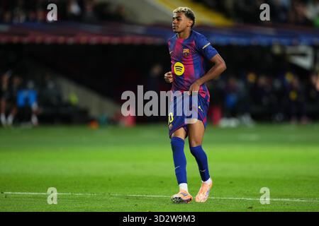 Barcelona, Spanien. November 2025. Lamine Yamal vom FC Barcelona während des La Liga EA Sports Spiels zwischen dem FC Barcelona und Elche CF spielte am 2. November 2025 im Lluis Companys Stadium in Barcelona, Spanien. (Foto: Bagu Blanco/PRESSIN) Credit: PRESSINPHOTO SPORTS AGENCY/Alamy Live News Stockfoto
