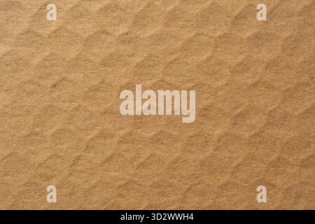 Braune Papppapierstruktur mit Wabenstruktur Stockfoto