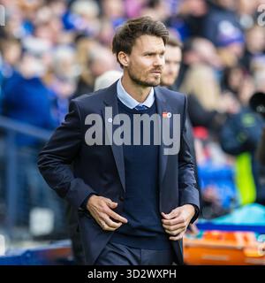 Danny Rohl, Fußballtrainer des Rangers FC, einer Fußballmannschaft in der schottischen Premier Division aus Glasgow. Stockfoto