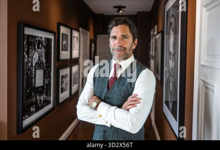 Stockholm, Schweden. November 2025. Henrik Lundqvist, ehemaliger schwedischer Eishockeytorhüter für die New York Rangers, fotografiert am 3. November 2025 in Stockholm, Schweden. Foto: Claudio Bresciani/TT/Code 10090 dieser Text ist automatisch übersetzt Credit: TT News Agency/Alamy Live News Stockfoto
