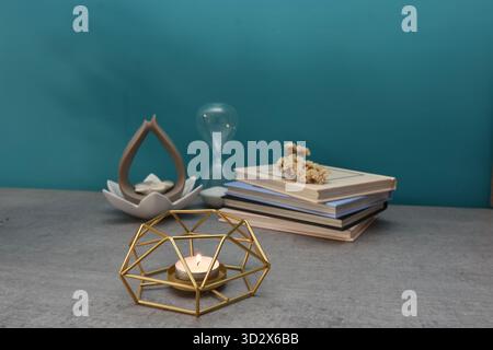 Zeigen Sie Objekte, die die Ecken des Hauses verschönern Stockfoto