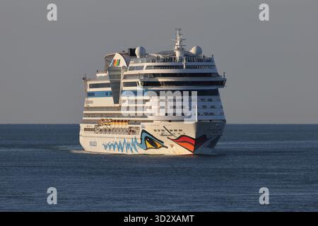 Das in Italien registrierte Passagierschiff der Sphinx-Klasse MS AIDASOL auf der Solent Stockfoto
