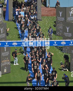 Los Angeles, Usa. November 2025. Die Los Angeles Dodgers kommen am Montag, den 3. November 2025, um ihren Sieg in der World Series mit Fans zu feiern, nachdem sie eine Parade im Dodger Stadium in Los Angeles veranstaltet hatten. Foto: Jim Ruymen/UPI Credit: UPI/Alamy Live News Stockfoto