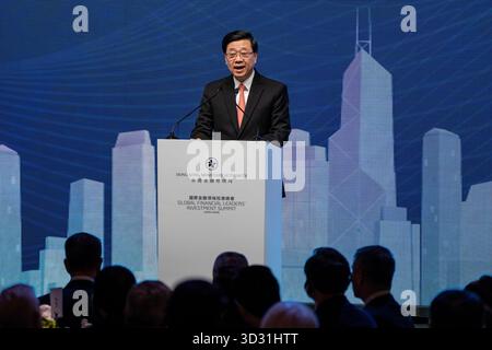 Hongkong, Hongkong. November 2025. Hong Kong Chief Executive John Lee sprach beim Global Financial Leaders Investment Summit am 4. November 2025 in Hongkong (Foto: Vernon Yuen/Nexpher Images/SIPA USA) Credit: SIPA USA/Alamy Live News Stockfoto