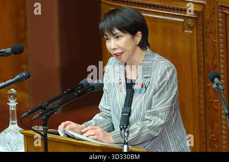 Premierminister Sanae Takaichi, Fragen von Parteiführern, Repräsentantenhaus -JPN- 4. November 2025, Tokio, Repräsentantenhaus - Premierminister Sanae Takaichi beantwortet Fragen von Vertretern jeder Partei. Die parlamentarische Debatte beginnt. Tokio Japan Copyright: XKazukixOISHIx Stockfoto