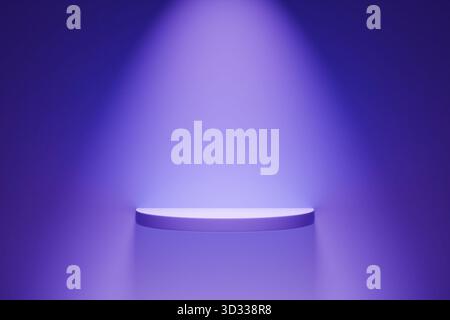 Das Bild zeigt einen Scheinwerfer, der auf einem runden Sockel leuchtet, der leer ist Stockfoto