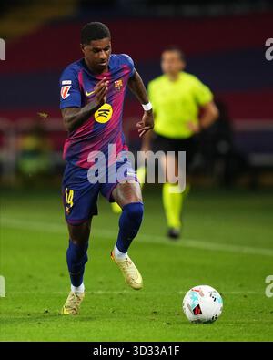 Barcelona, Spanien. November 2025. Marcus Rashford vom FC Barcelona während des La Liga EA Sports Spiels zwischen dem FC Barcelona und Elche CF spielte am 2. November 2025 im Lluis Companys Stadium in Barcelona, Spanien. (Foto: Bagu Blanco/PRESSIN) Credit: PRESSINPHOTO SPORTS AGENCY/Alamy Live News Stockfoto