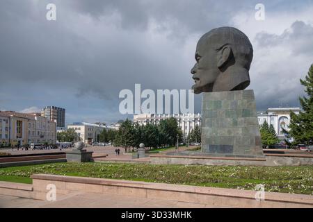 ULAN-UDE, RUSSLAND - 5. SEPTEMBER 2025: September-Tag auf dem Sovetow-Platz Stockfoto