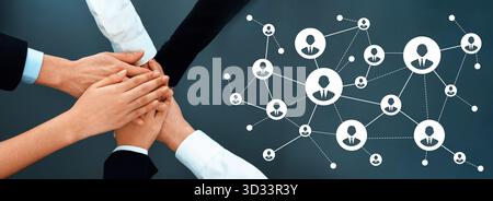 Dieses Bild zeigt Hände, die in Zusammenarbeit zusammenkommen, gepaart mit einer Illustration für digitale Netzwerke, die Teamarbeit und professionelle Arbeit symbolisiert Stockfoto