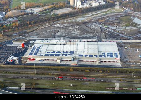Luftaufnahme, neues Gebäude des Prologis Logistics Park, Rewe Fresh Center/Logistics Center, Standort der alten Westfalenhuette, Dortmund, Ruhrgebiet, Nord-RHI Stockfoto