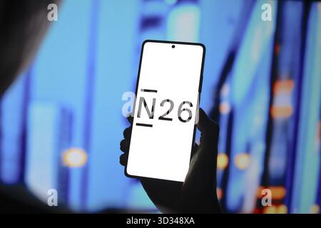 September 2024, Paraguay. In dieser Abbildung wird das N26-Logo auf einem Smartphone-Bildschirm angezeigt Stockfoto