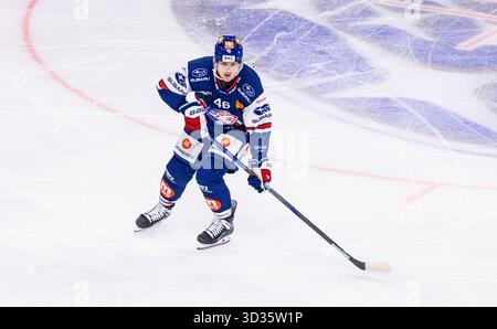 Zürich, 26. September 2025: #46 Dean Kukan, Verteidiger ZSC Lions. (Foto: Andreas Haas/dieBildmanufaktur) Stockfoto
