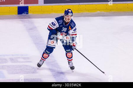 Zürich, 26. September 2025: #38 Rudolf Balcer, Stürmer ZSC Lions. (Foto: Andreas Haas/dieBildmanufaktur) Stockfoto