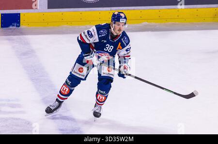 Zürich, 26. September 2025: #38 Rudolf Balcer, Stürmer ZSC Lions. (Foto: Andreas Haas/dieBildmanufaktur) Stockfoto