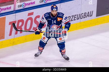 Zürich, 26. September 2025: #14 Chris Baltisberger, Stürmer ZSC Lions. (Foto: Andreas Haas/dieBildmanufaktur) Stockfoto