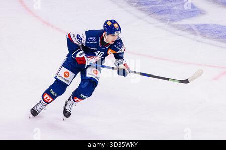 Zürich, 26. September 2025: #46 Dean Kukan, Verteidiger ZSC Lions. (Foto: Andreas Haas/dieBildmanufaktur) Stockfoto
