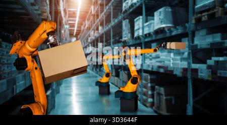 Intelligentes Roboterarm-System für innovative digitale Lager- und Fabrik-Technologie. Automatisierung Fertigung Roboter durch Industrie-Engineering gesteuert Stockfoto